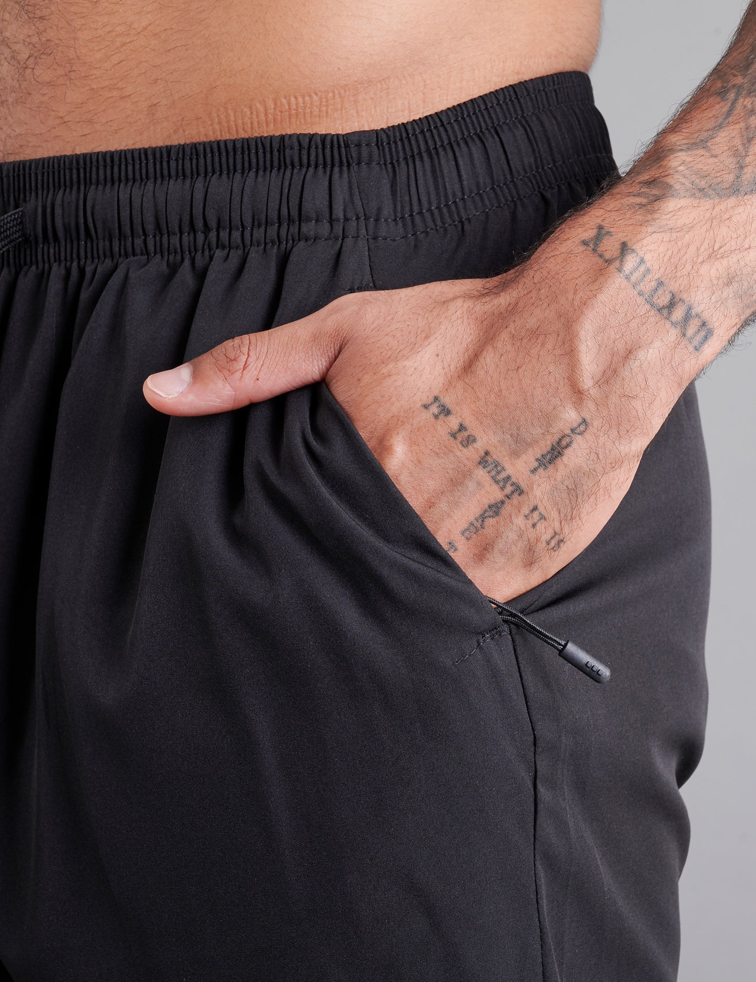 black-performance-shorts005.jpg