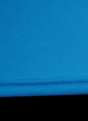 Close-up of ONCOURTANTICS bllue performance t-shirt fabric, highlighting lightweight, breathable material
