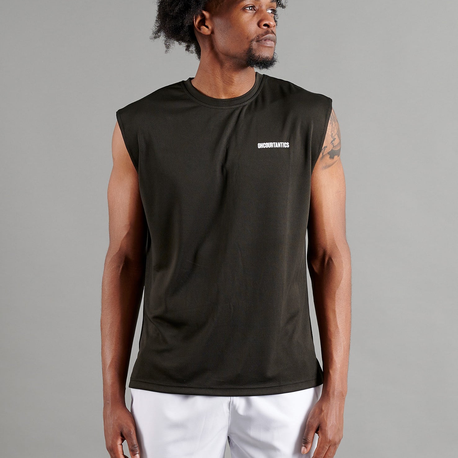 oca-sleeveless-black-001-min.jpg