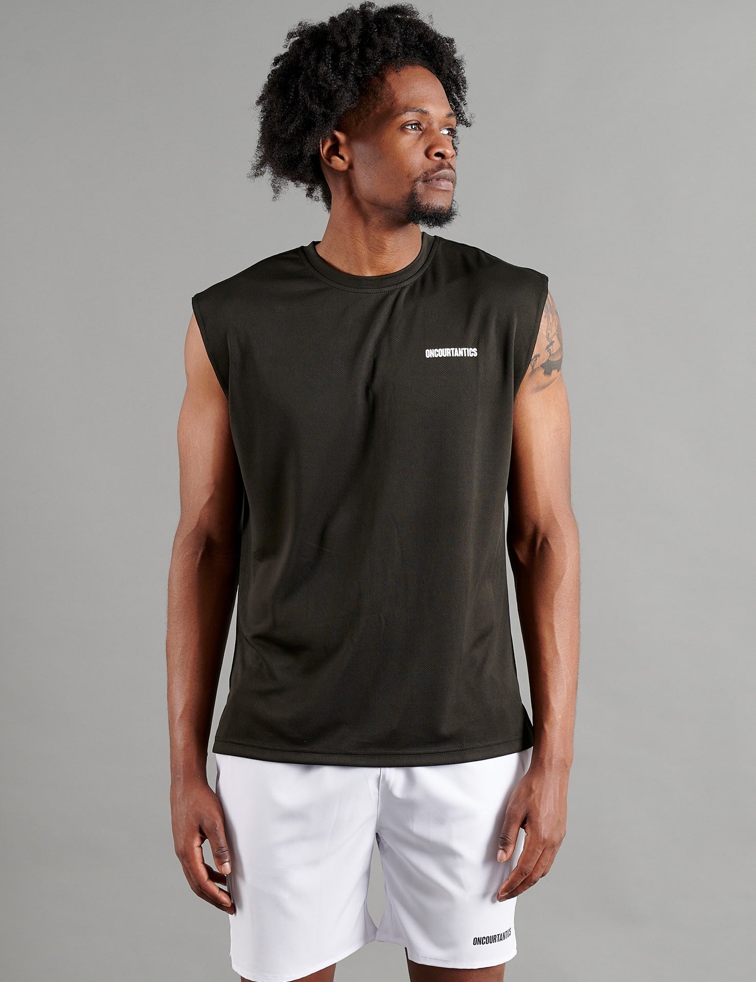 oca-sleeveless-black-001-min.jpg